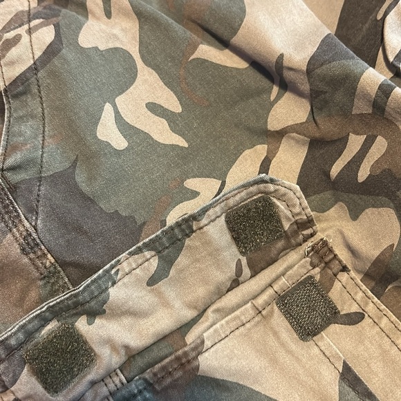 Vintage Wrangler camo pants - Picture 3 of 6